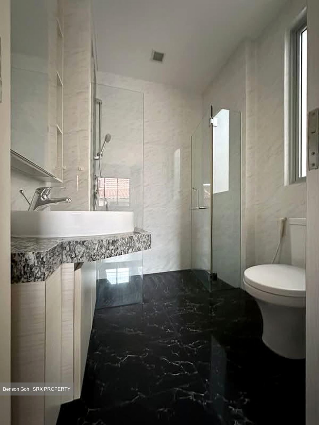 Maju Avenue (D19), Terrace #576992461